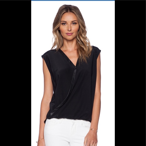 Bailey 44 Black Wildebeest Top S. - Picture 2 of 11